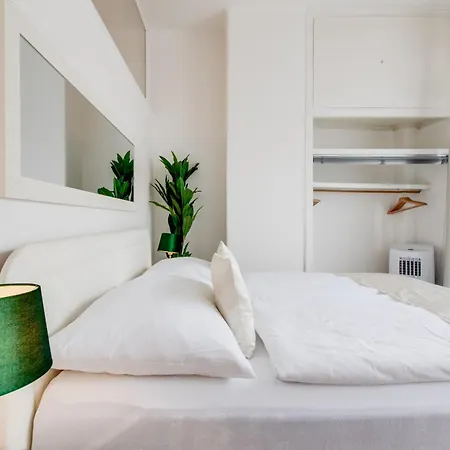 Lägenhet Wenceslas Square Royal Two Bedroom *