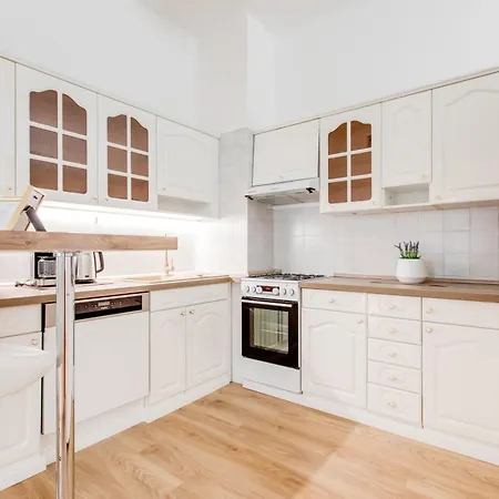 Wenceslas Square Royal Two Bedroom Apartamento